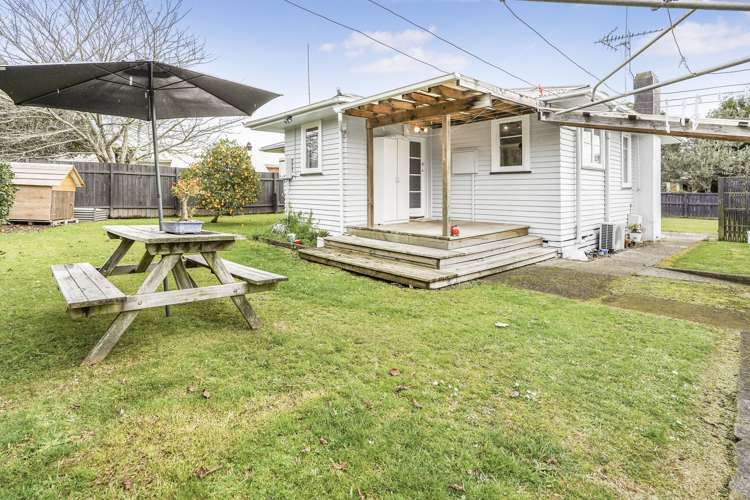 5 Cotter Place Hamilton East_12