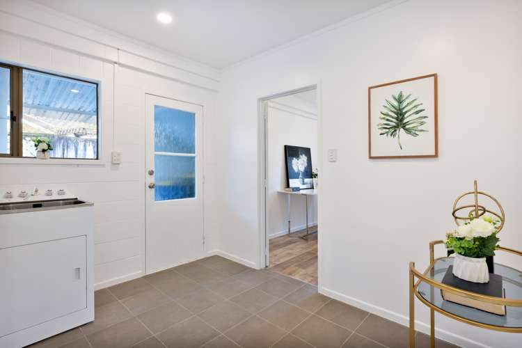 2/27 Knightsbridge Drive Forrest Hill_11