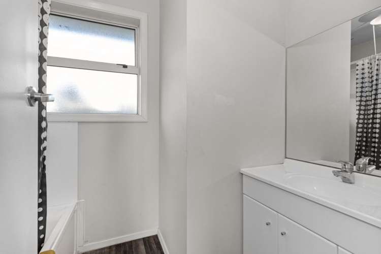 57 Ottawa Road Wainoni_9