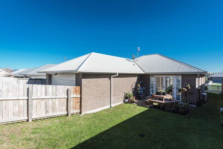 7 Queens Park Crescent Frankton_11