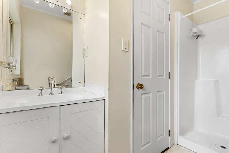 10 Lochend Place Highland Park_12