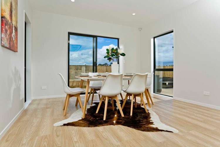18 Surf View Crescent Red Beach_5