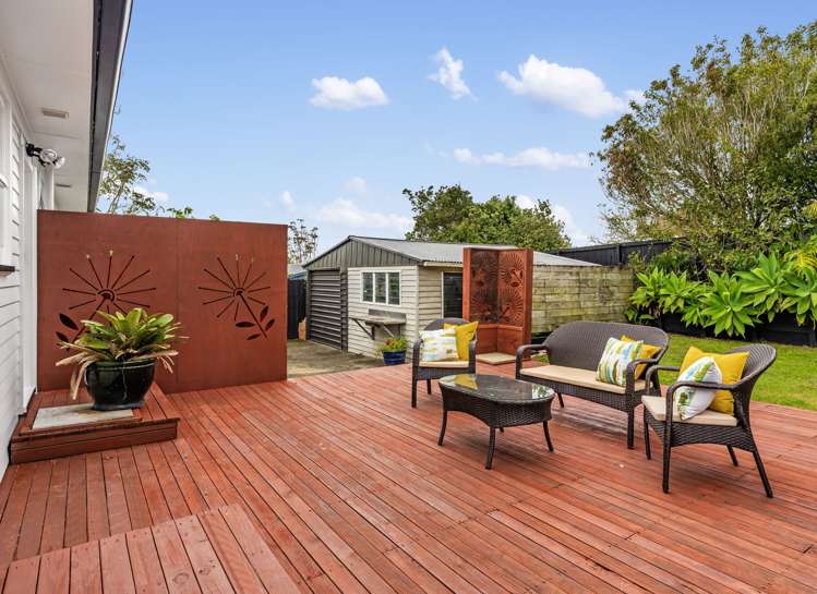 14 Justin Place Te Atatu Peninsula_24