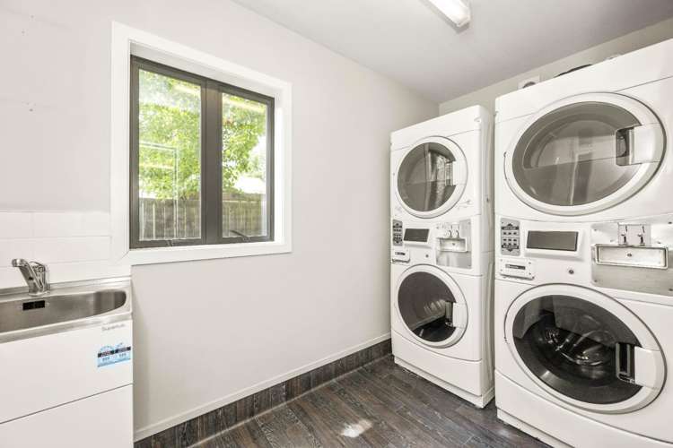 1/3 May Road Mangere East_7