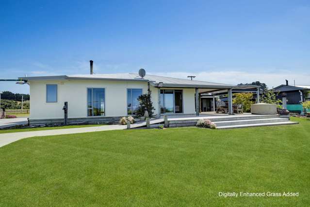 Idyllic Beach Home In Unique Location