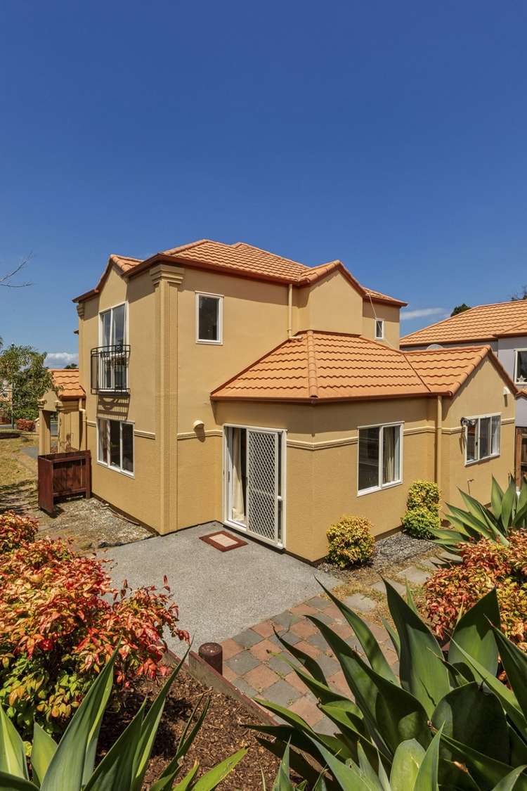 19 Stolford Crescent New Lynn_23