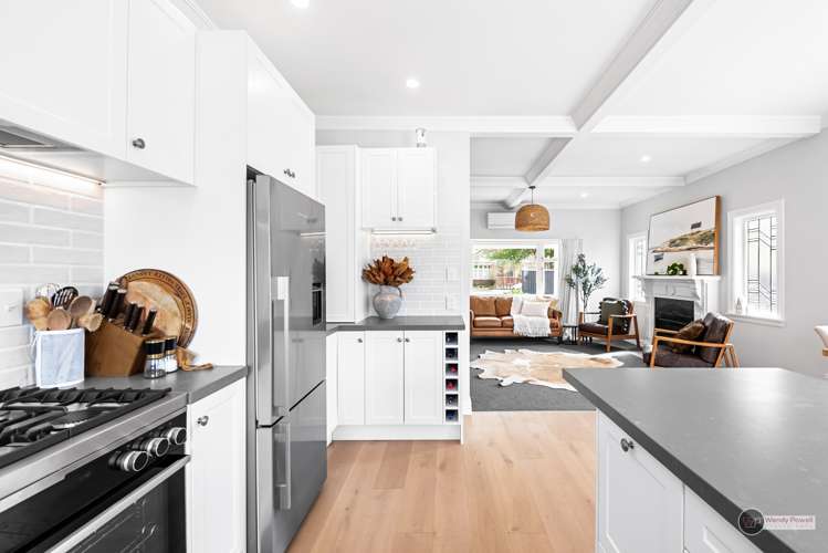 33 Kiwi Street Alicetown_6