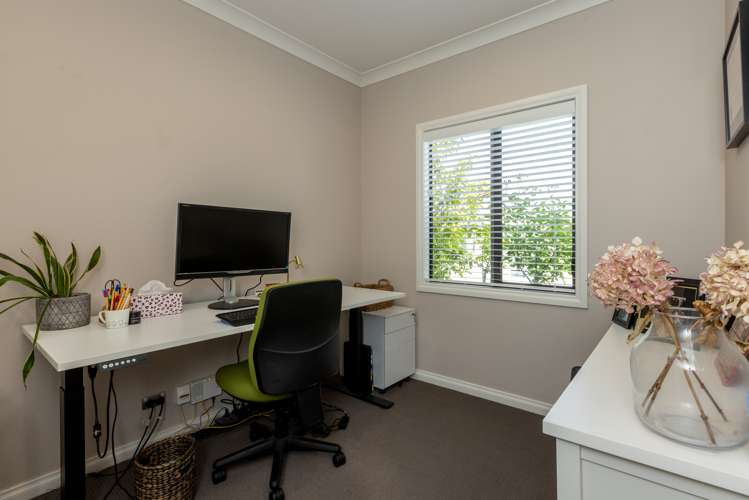 4 Portland Place Poraiti_17