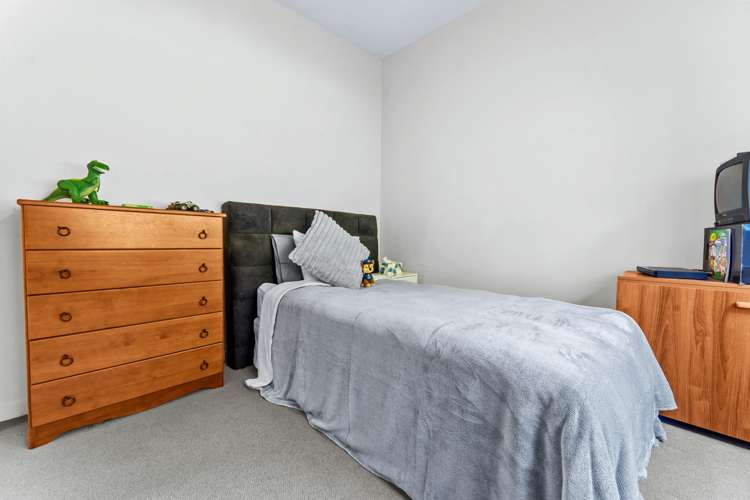 269 Okura River Road Okura_39