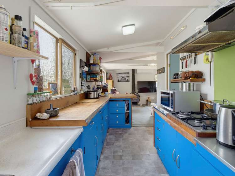 11 Moana Road Tinopai_13