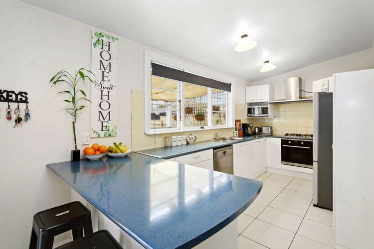 49 Awamutu Grove Waiwhetu_9