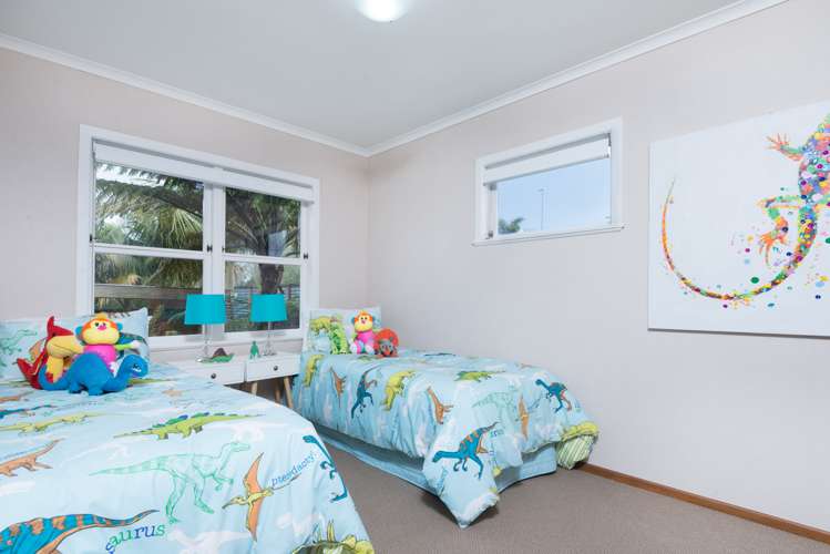 39 Royal View Road Te Atatu South_8
