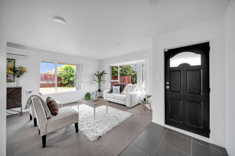 14 Mark Carter Place Flat Bush_1