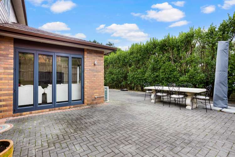 29 Dressage Lane Greenhithe_17