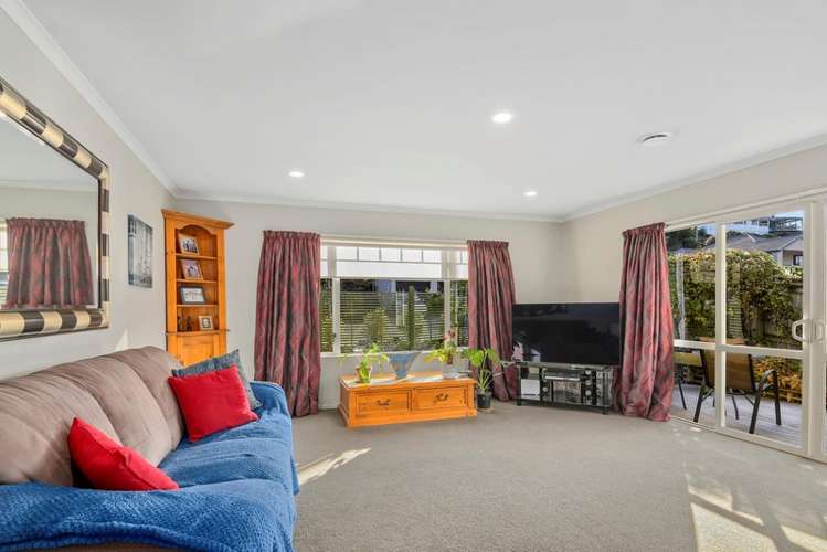 66 Washbourn Drive Richmond_15