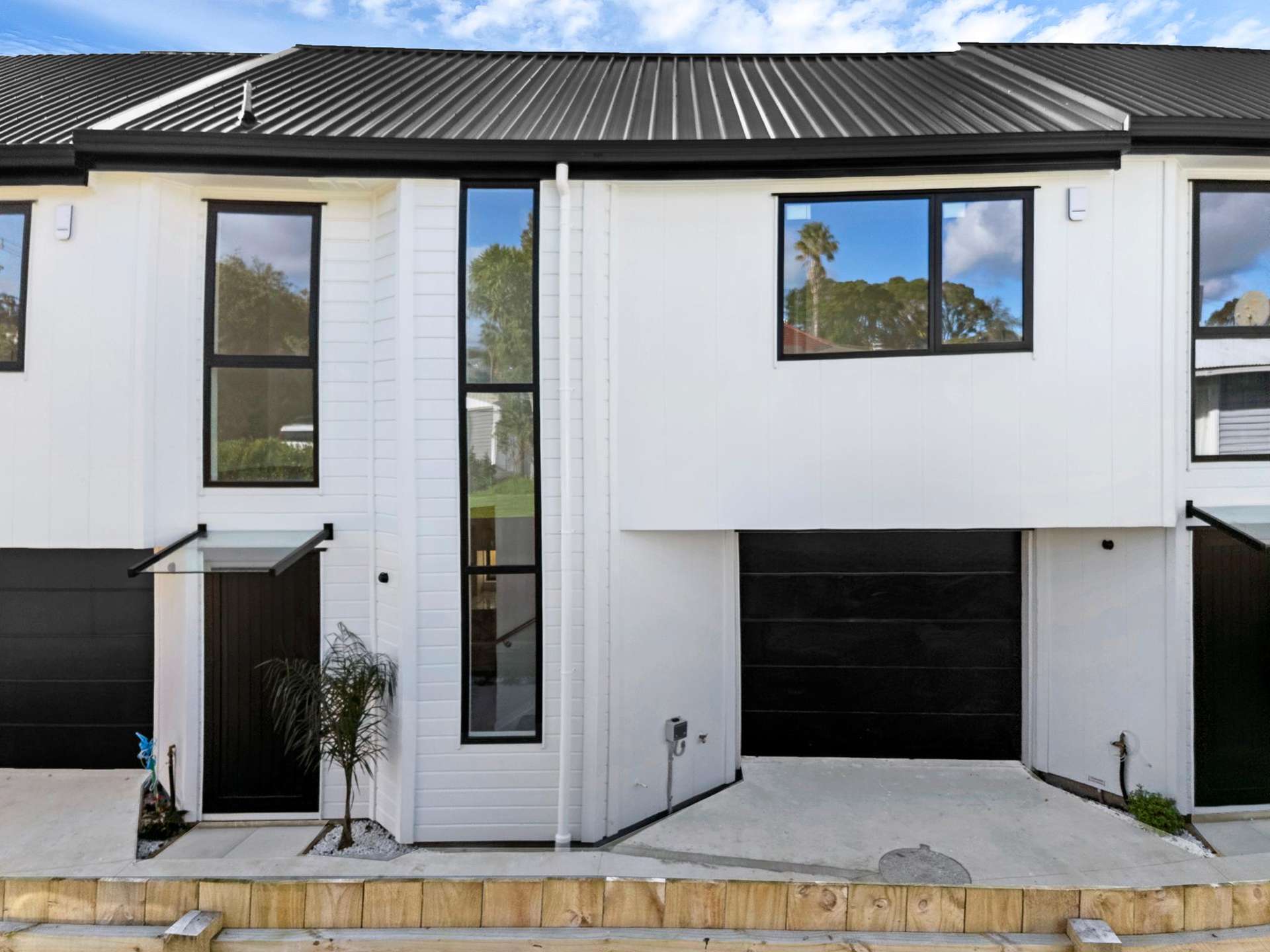 2/67 Salisbury Road Birkdale_0