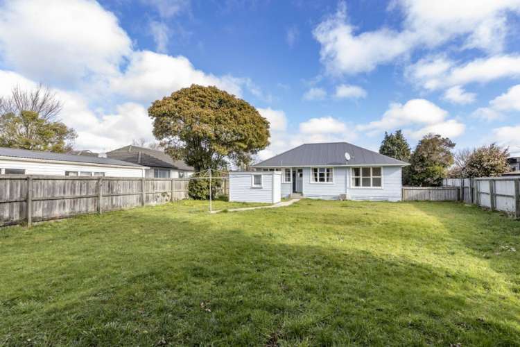 62 Hollyford Avenue Bryndwr_17