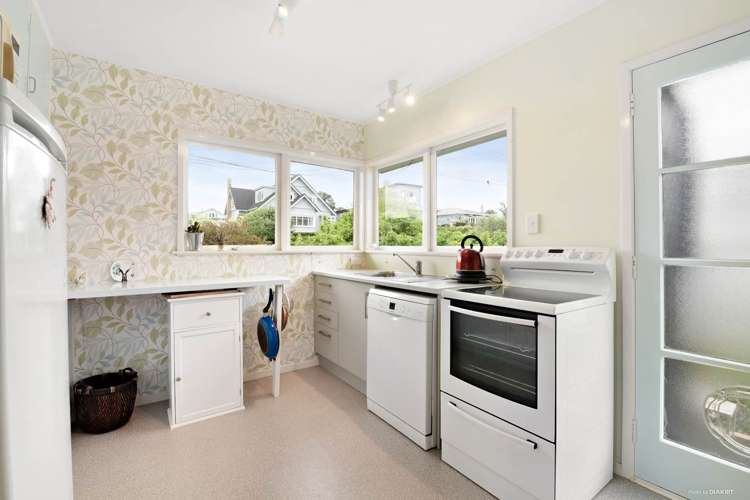 1/18 Merani Street Narrow Neck_11