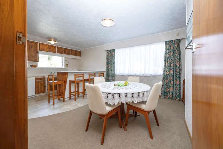 25 Margan Avenue New Lynn_13