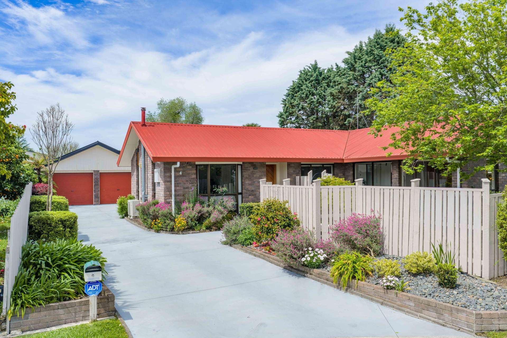 4 Sharpley Place Chartwell_0