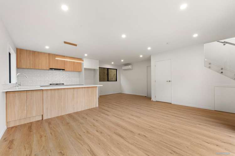 74B Gardner Avenue New Lynn_14