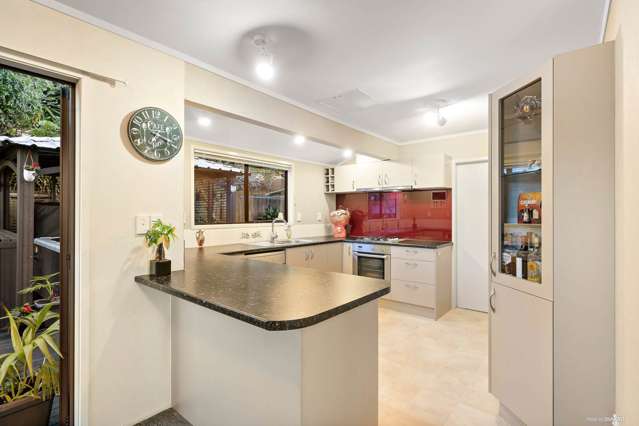 27 Rakaia Rise Clover Park_3