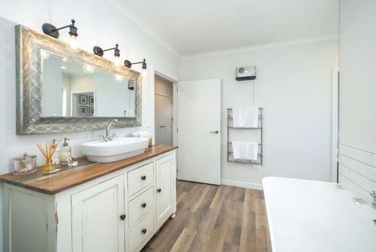 21 Craigmillar Street Solway_17