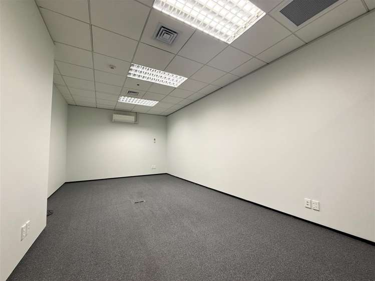 1/1 Show Place Addington_2