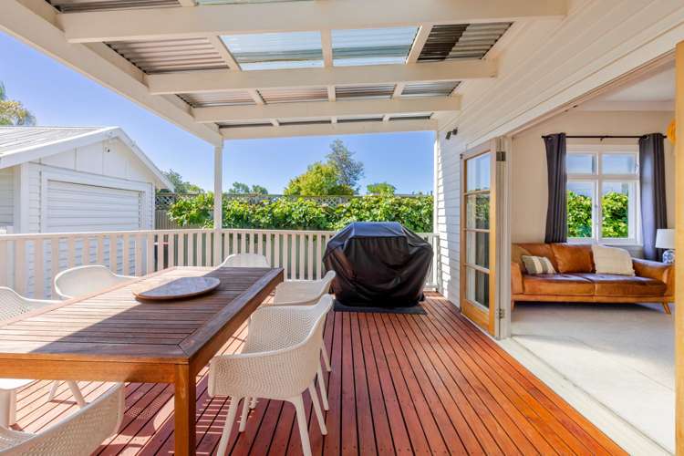 6 Thistle Street Napier South_21