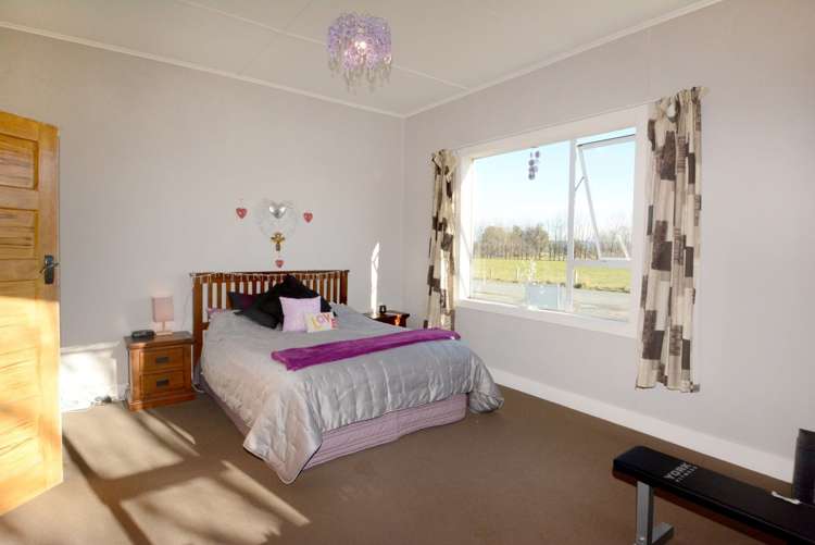 110 Back Road Milton_11