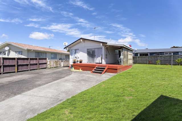7 Chisholm Place Mangere East_1