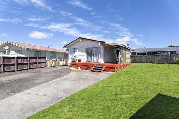 7 Chisholm Place Mangere East_1