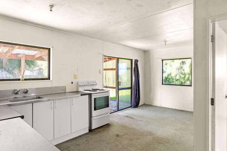 142 Main Road Makaraka_5