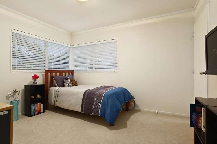 30d Derwent Crescent Titirangi_12