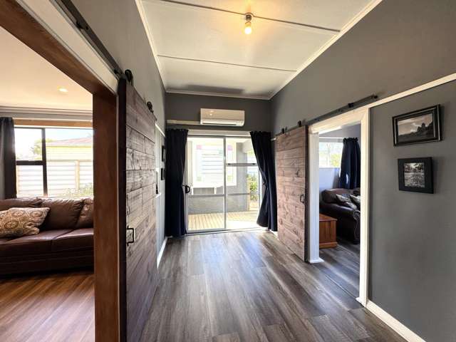 33 Main Road Owaka_4