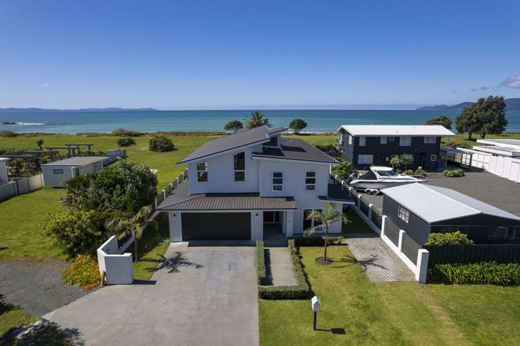 21 Adamson Road Taipa_24