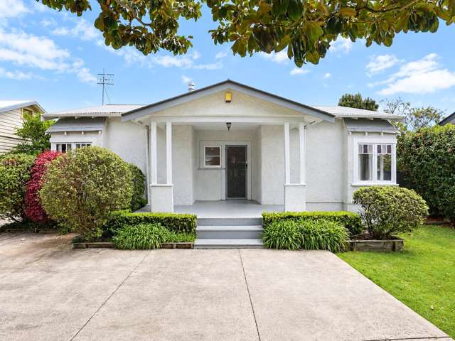 4 Bond Street Hamilton East_2
