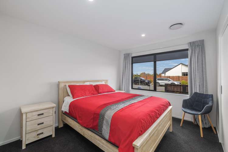 42 Selfe Crescent Burwood_14