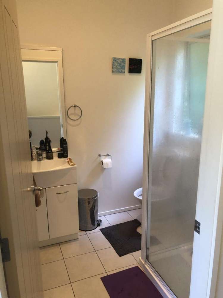 76 Heretaunga Square Silverstream_14