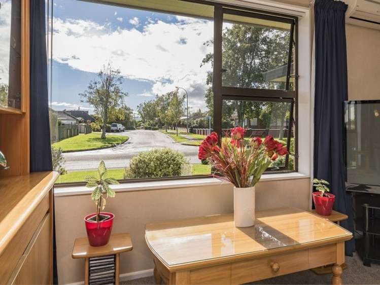 9 Aldinga Avenue Stoke_5