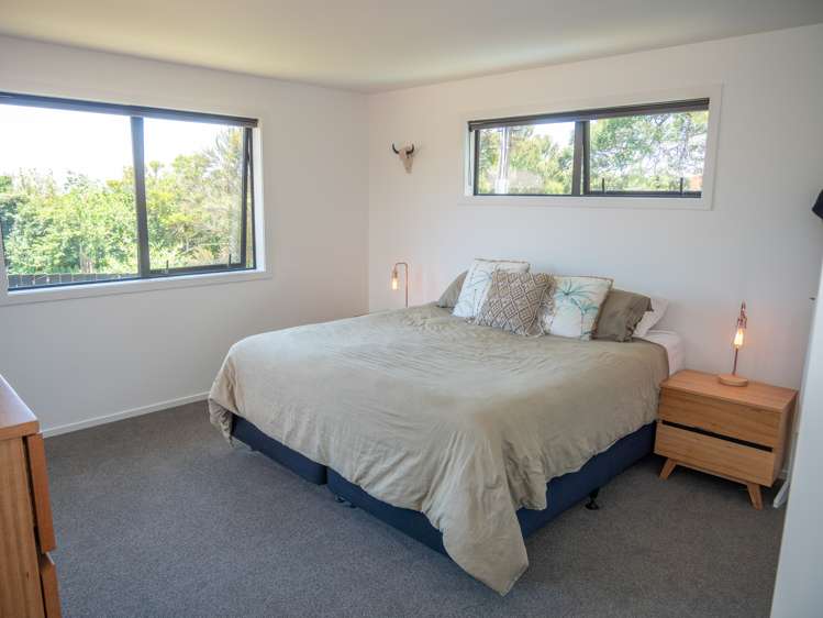 24 Dudley Crescent Cable Bay_12