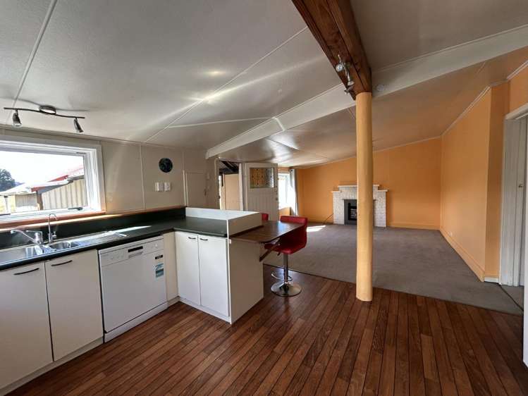 25 School Road 1942_5