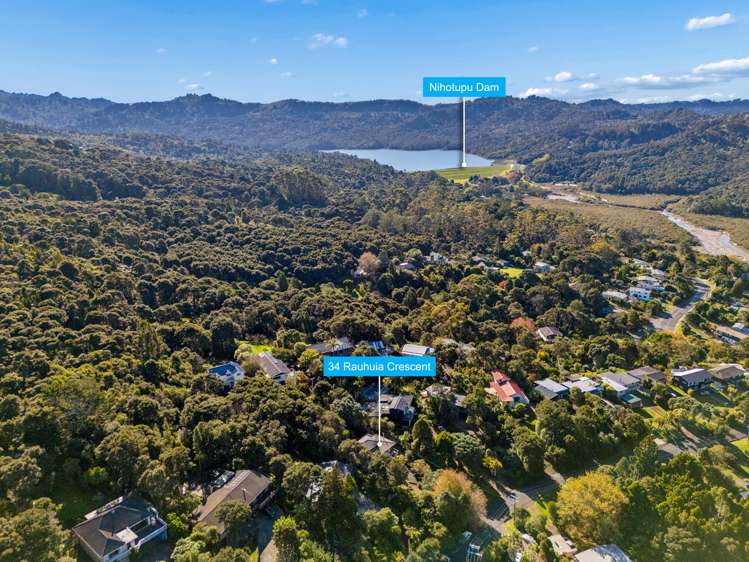 34 Rauhuia Crescent Parau_32