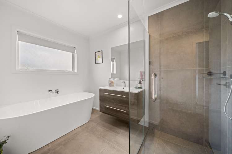 4 Mervyn Brown Place Solway_21