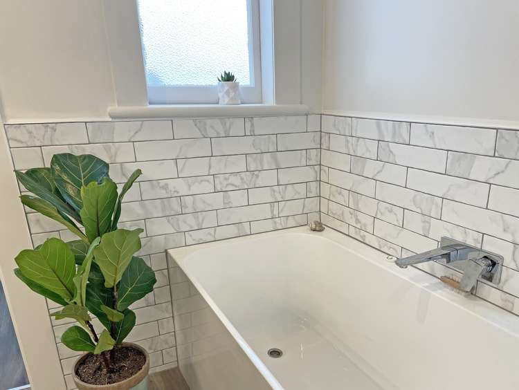 11 Apirana Avenue Regent_19