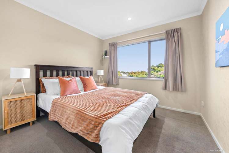 5 Bilancia Place Flat Bush_12