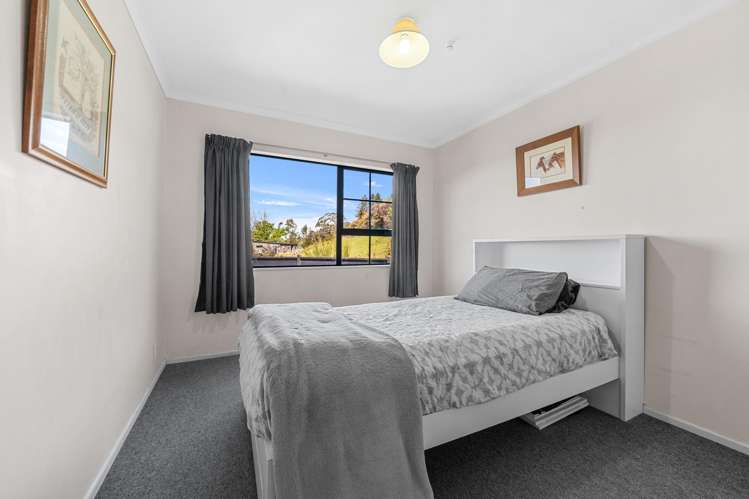 17 Nikau Heights Lansdowne_17