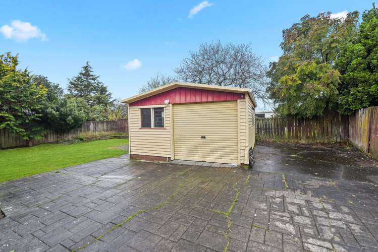 75 Snell Drive Chartwell_13