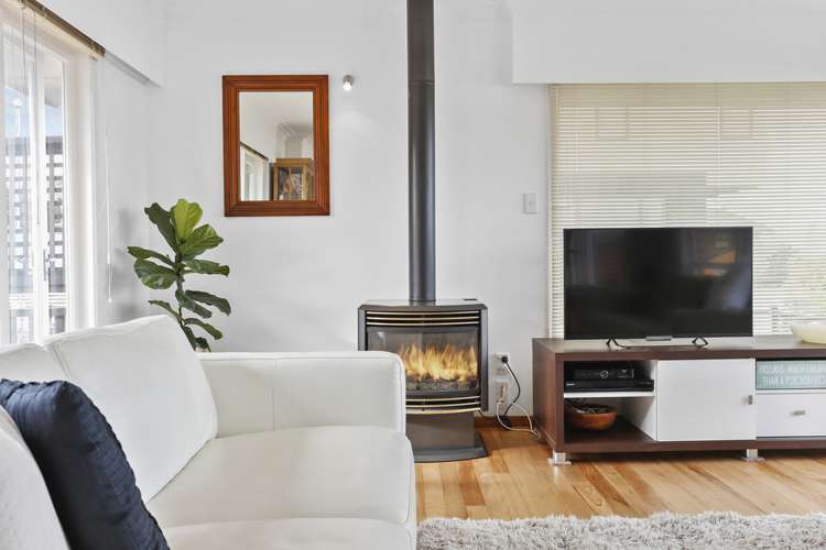 1b Churchill Road Murrays Bay_6