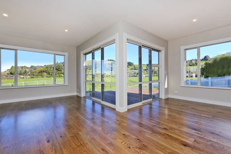 57 Kent Terrace Taradale_8